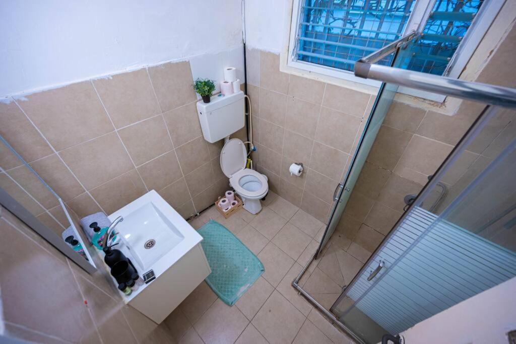 Studio Apartment In Ben Yehuda Cozy And Convinent テル・アビブ エクステリア 写真